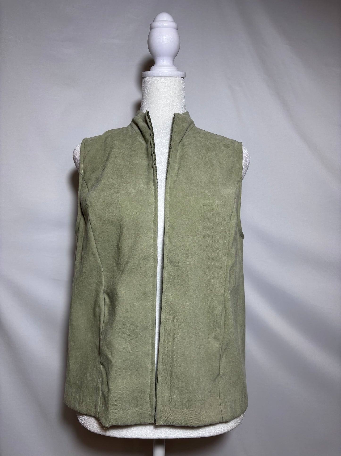 CLIO Petites Zip-Up Vest